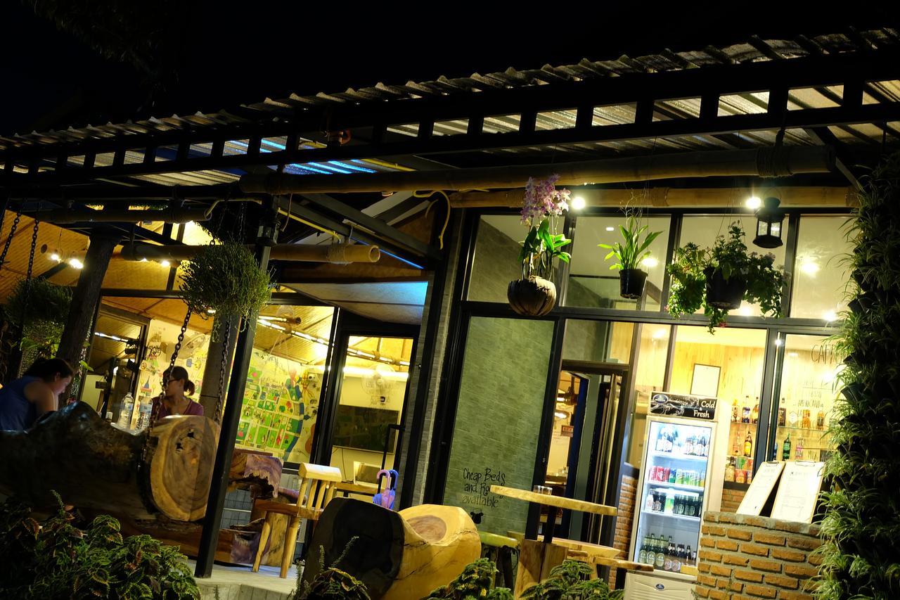 Auberge de jeunesse Counting Sheeps At Cnx (Adults Only) à Chiang Mai Extérieur photo